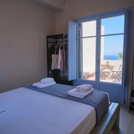 Pink Freud Villas Santorini Oia  Esterno foto