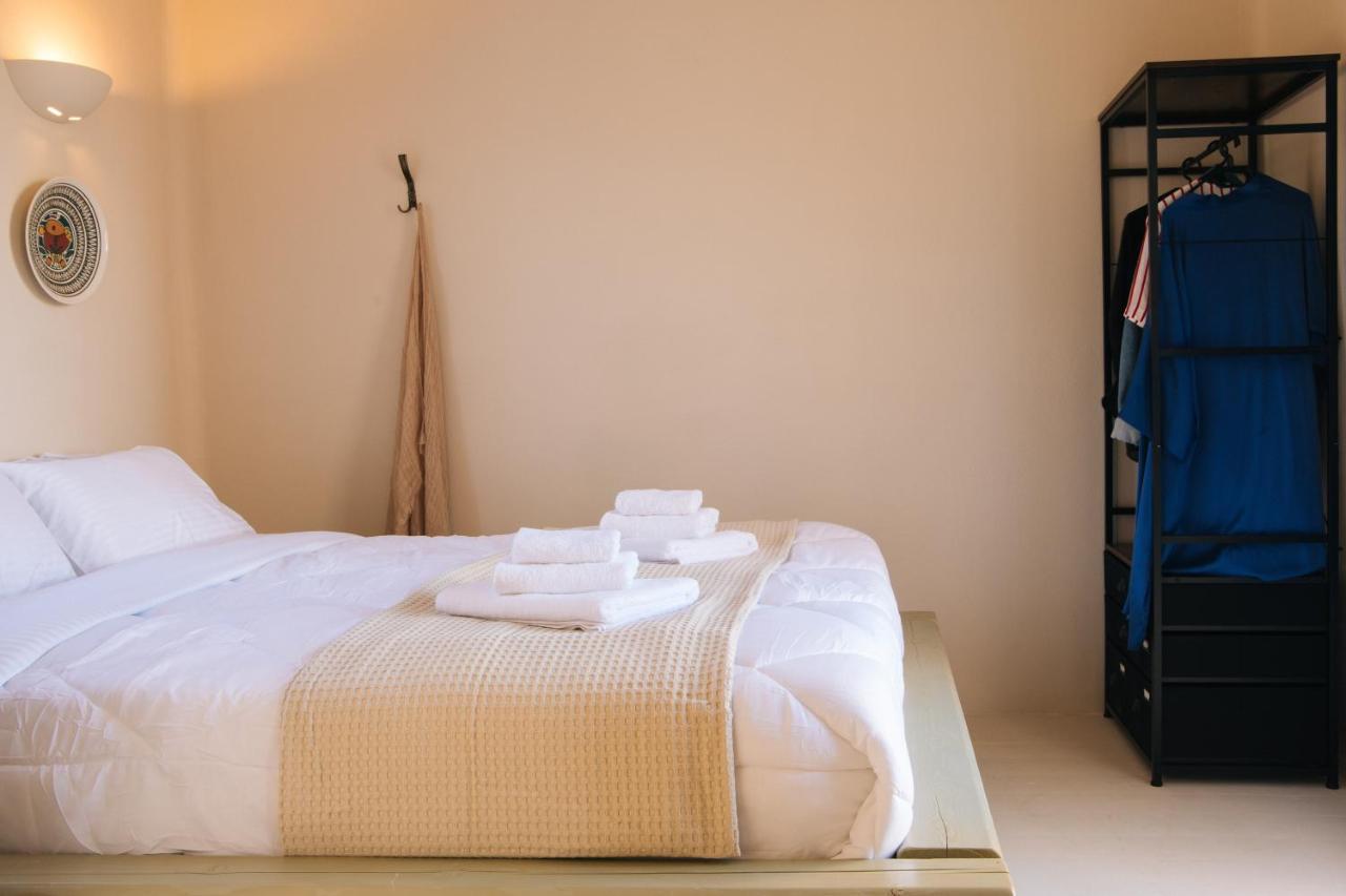 Pink Freud Villas Santorini Oia  Esterno foto