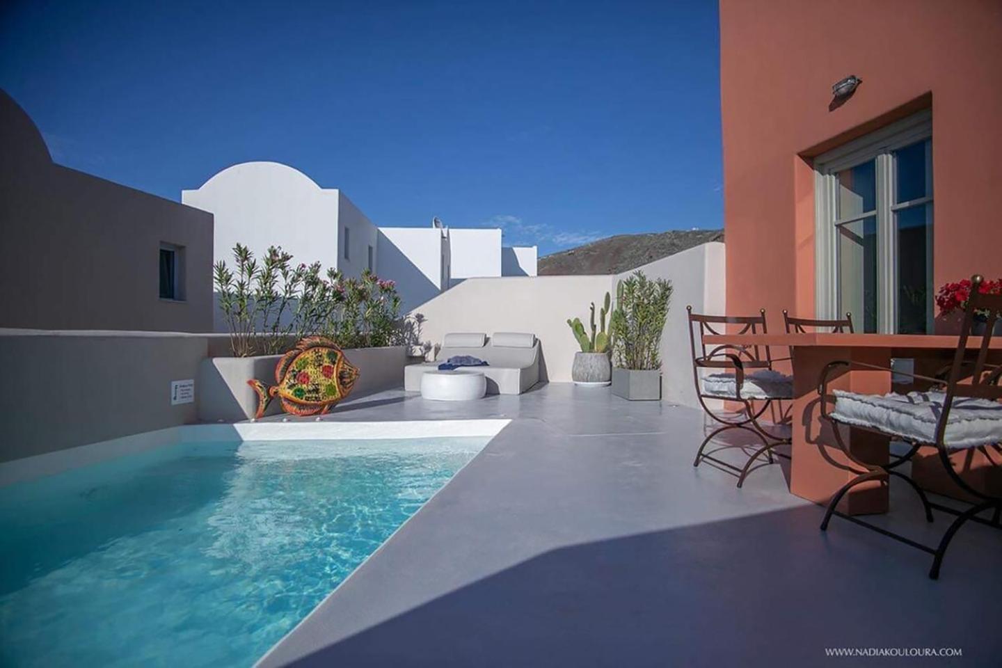 Pink Freud Villas Santorini Oia  Esterno foto