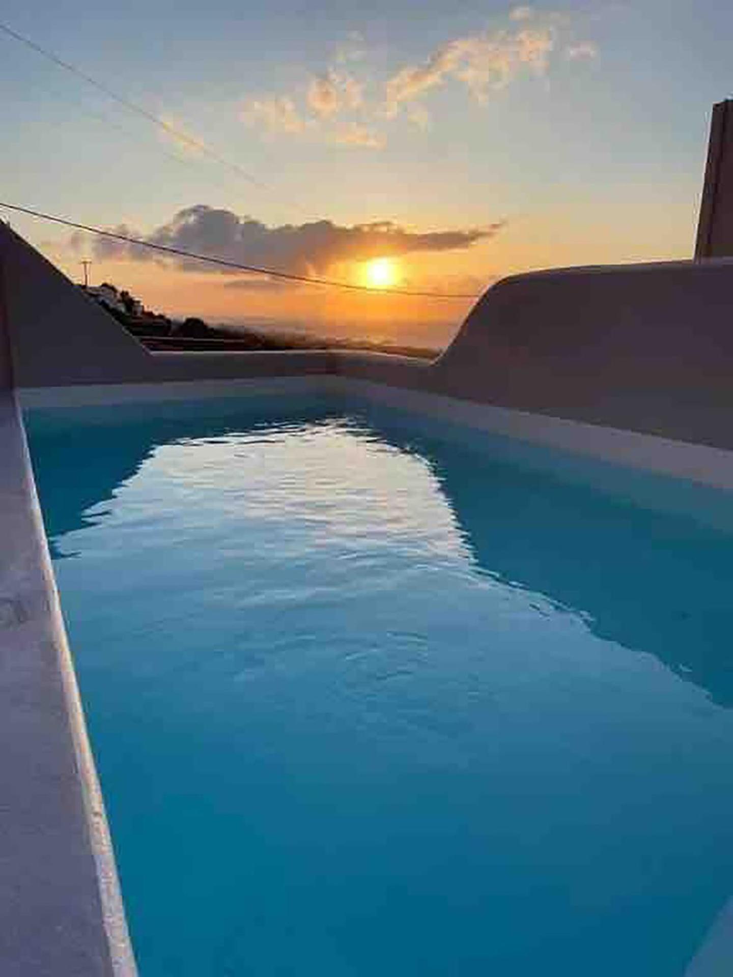 Pink Freud Villas Santorini Oia  Esterno foto